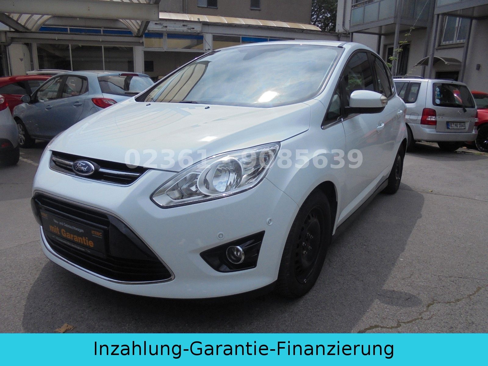 Fahrzeugabbildung Ford C-MAX Titanium/Klima/Navi/Pdc+Kamera/Steuerkette