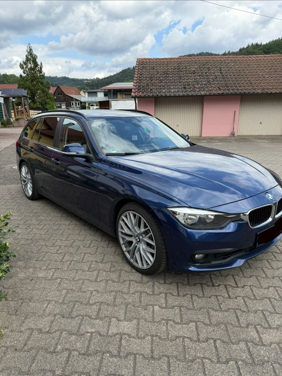 Image of BMW 325
