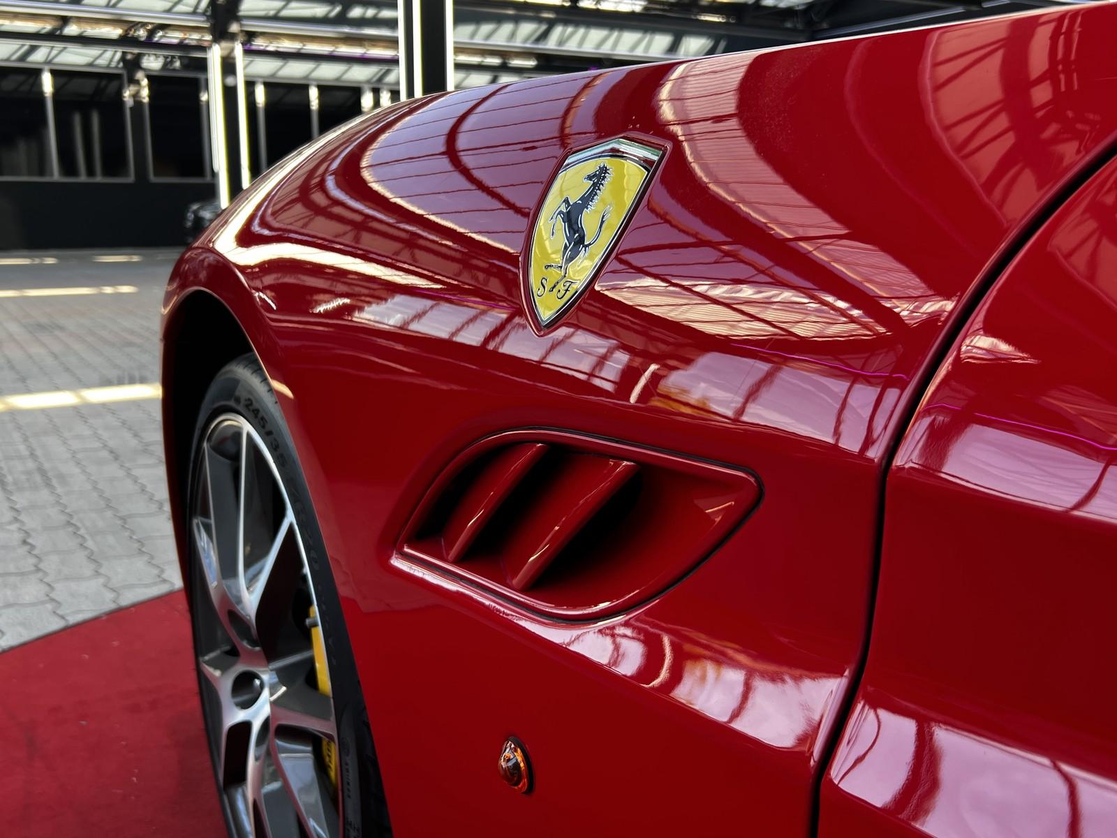 FERRARI CALIFORNIA F1 CAM / GPS / LED / | 489 ch | BVA