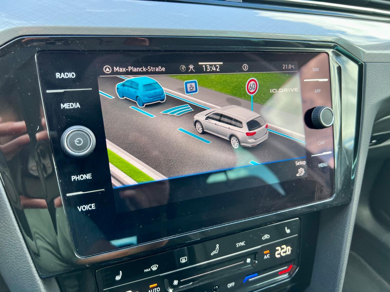 Volkswagen Passat 1.5 TSI CARPLAY NAVI AAC GZJR SHZ, миниатюра 23