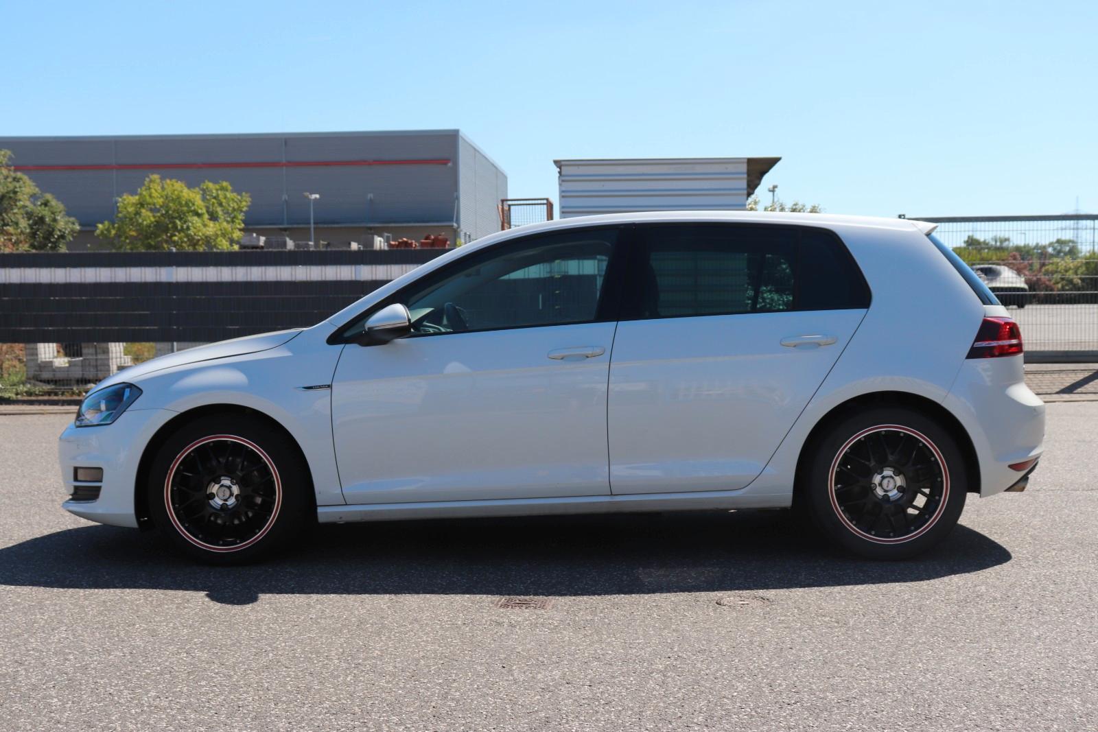 Volkswagen Golf VII Lim. Lounge BMT
