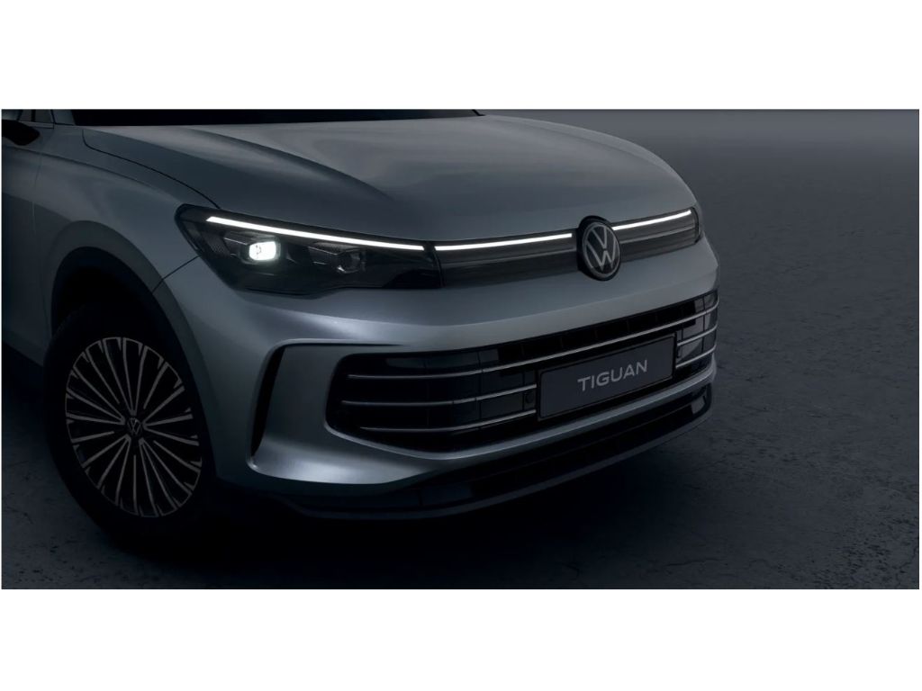 Tiguan Eleg.1.5l eTSI DSG AhK Navi Panorama Allw