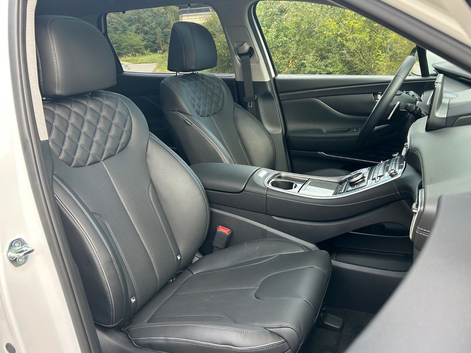 Fahrzeugabbildung Hyundai SANTA FE 1.6 T-GDI HEV Prime *Pano*Totwinkl*360°