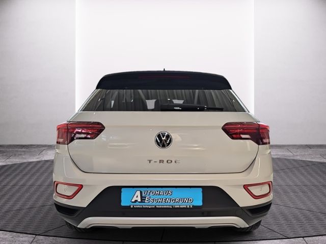Fahrzeugabbildung Volkswagen T-Roc 1.5 TSI Life KLIMA SHZ PDC LM18 VORB.NAVI