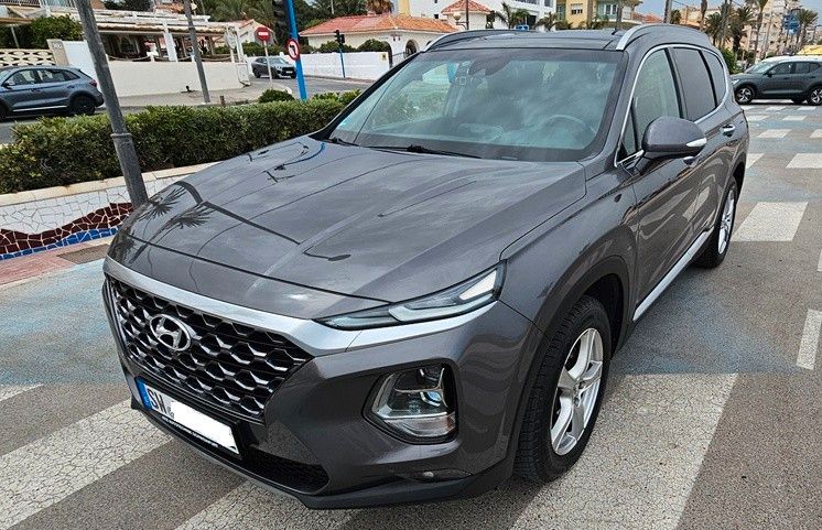 Image of Hyundai SANTA FE