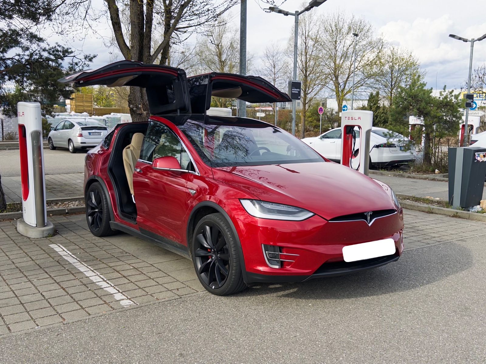 TESLA Model X