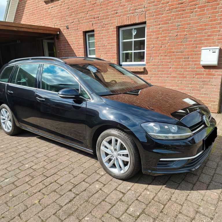 Image of Volkswagen Golf