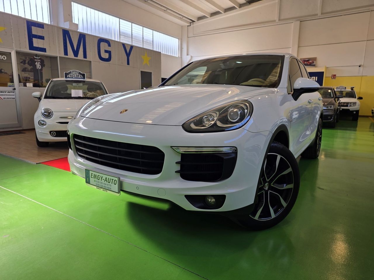 PORSCHE Cayenne