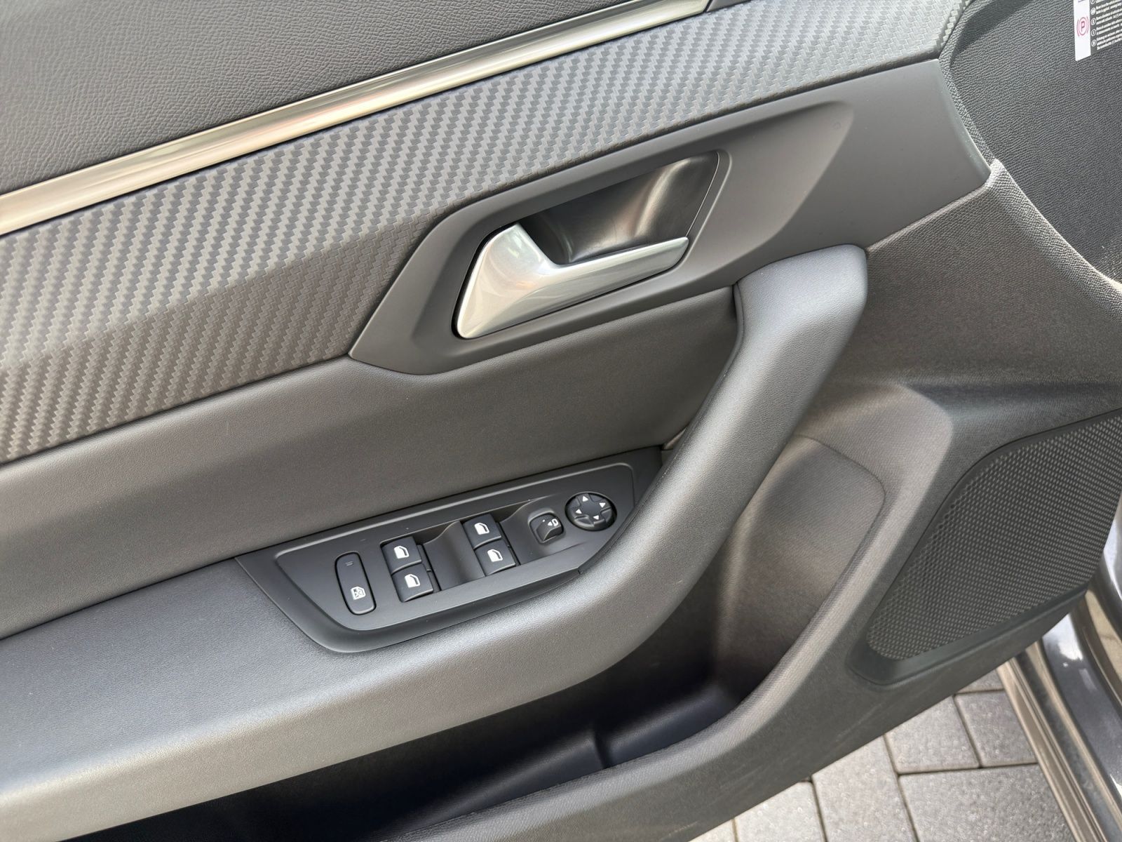 Fahrzeugabbildung Peugeot 508 SW 1,6 Allure