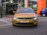 Volkswagen Golf VII 1.0 TSI Join AHK Kamera Navi LED ACC - mit Benzin-Antrieb: Gelb