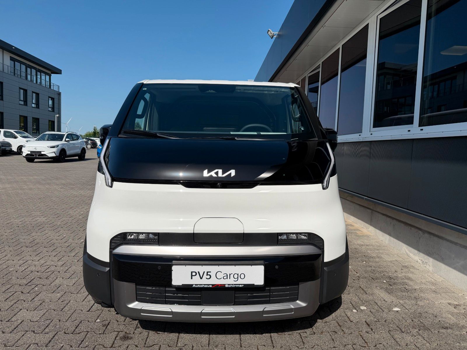 Fahrzeugabbildung Kia PV5 Cargo L2H1 71,2 Elite WP AW Laderaumausklei