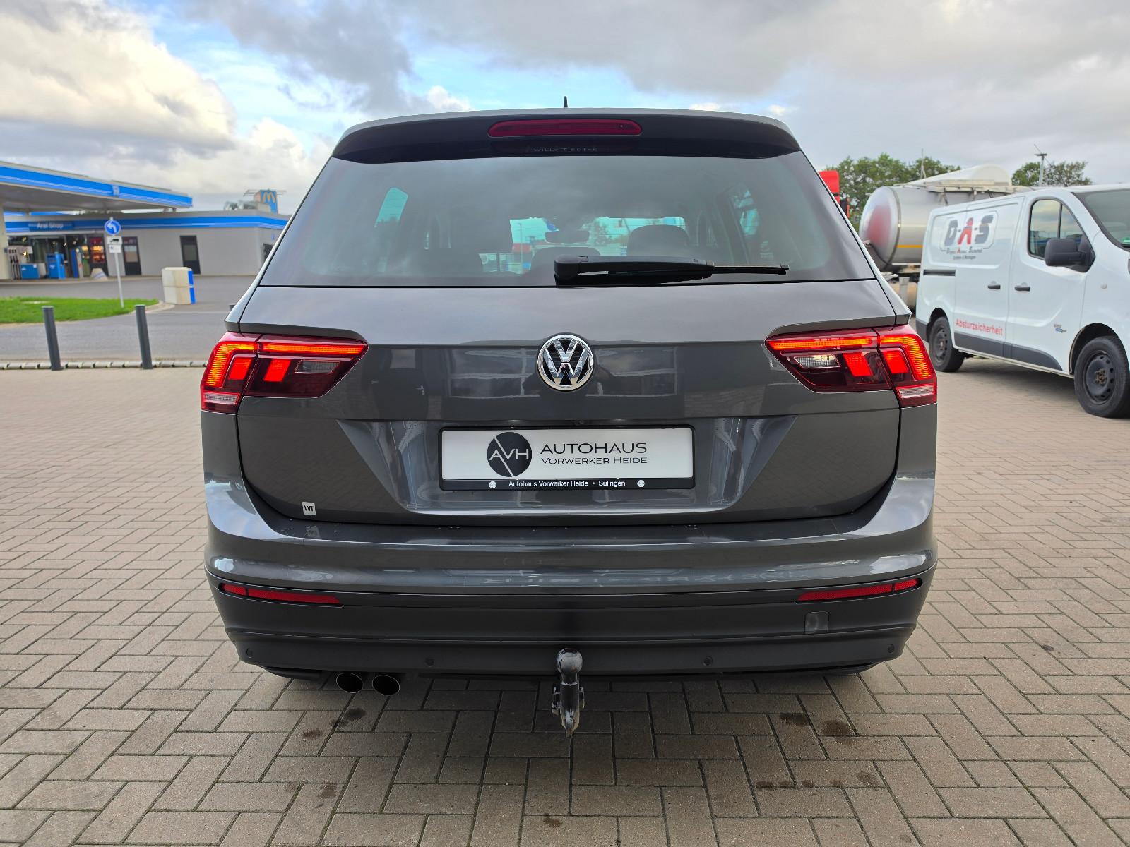 Volkswagen Tiguan Sound 1.4 TÜV Neu/Scheckh./1. Hand/AHK