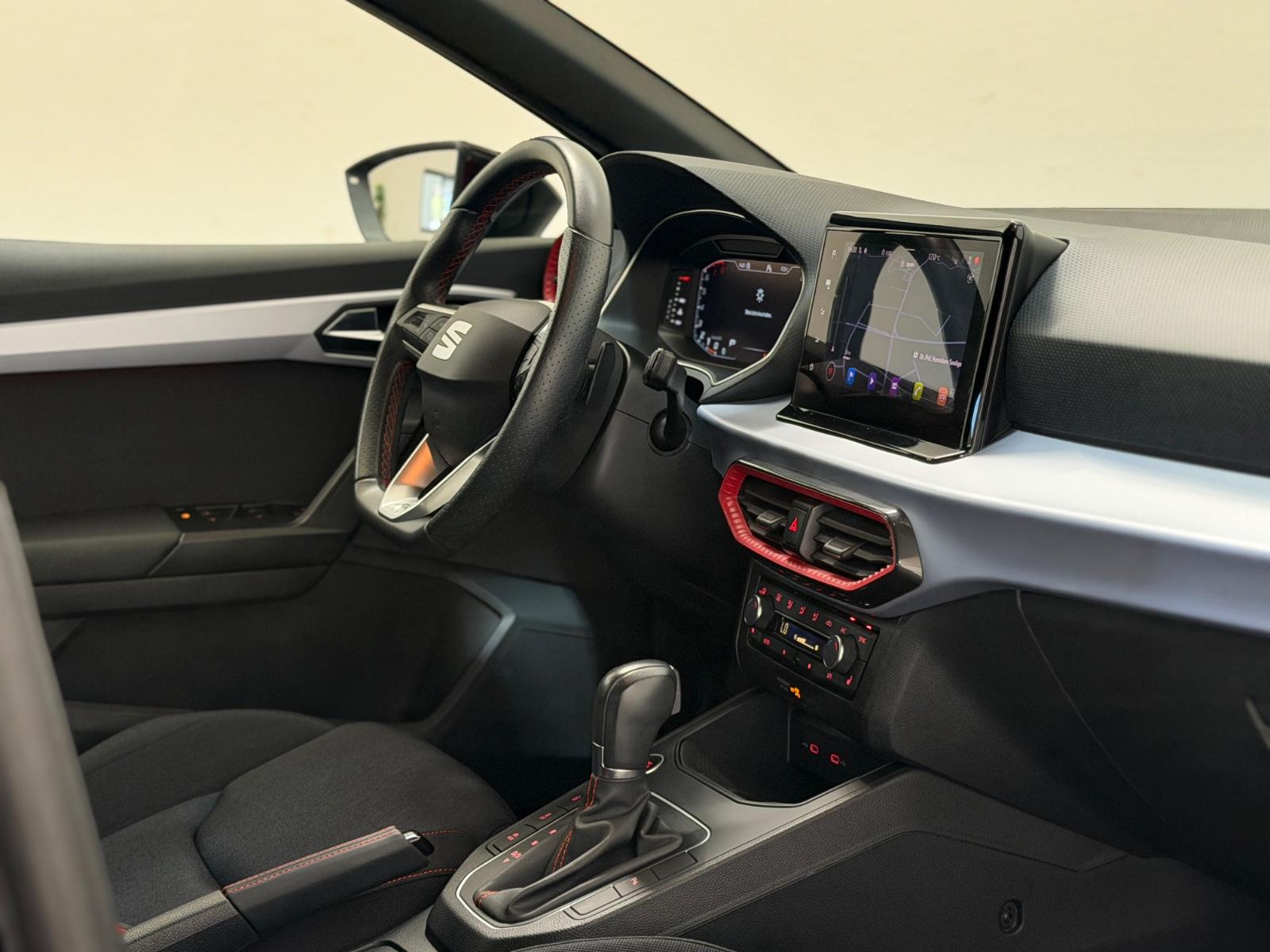 Seat Ibiza FR DSG/KAM/LED/SHZ/KESSY/CARPLAY/NAVI/PDC