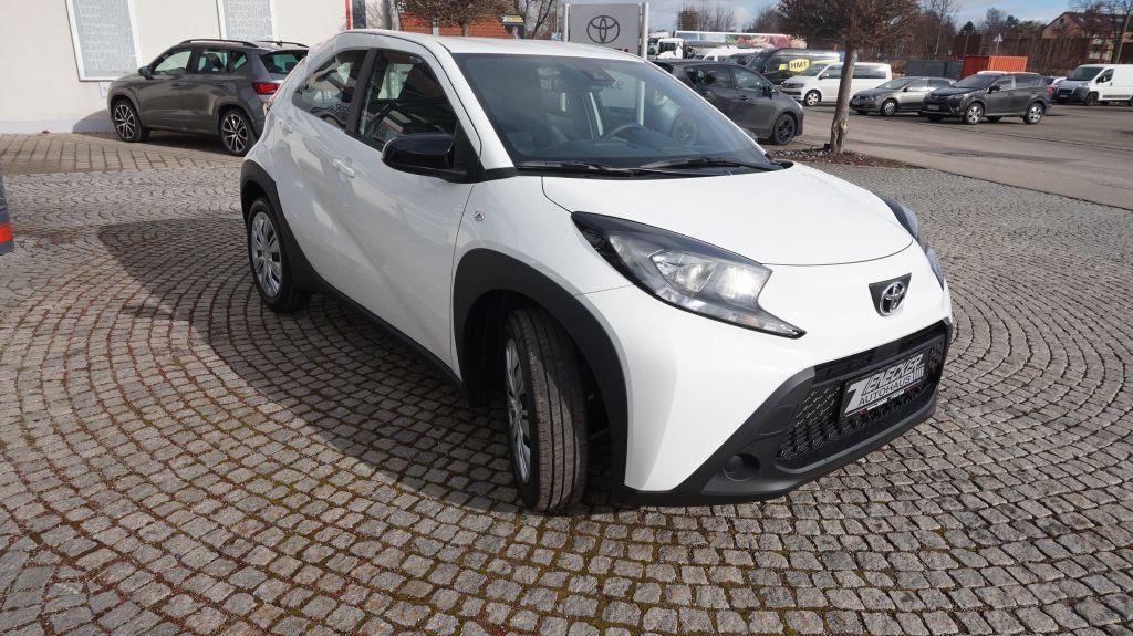 Toyota Aygo X S-CVT Business Edition