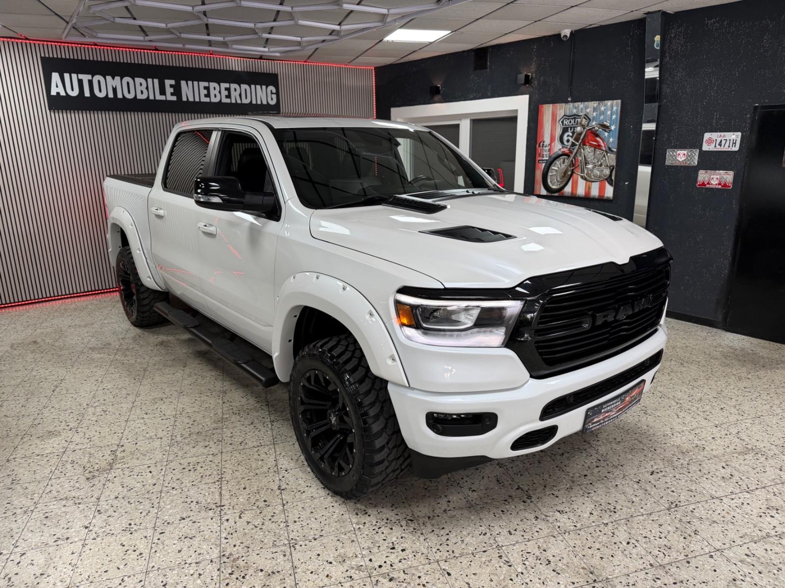 Dodge Ram 5.7 HEMI 4X4 Sport / Pano / ACC / 360° / 12", миниатюра 2