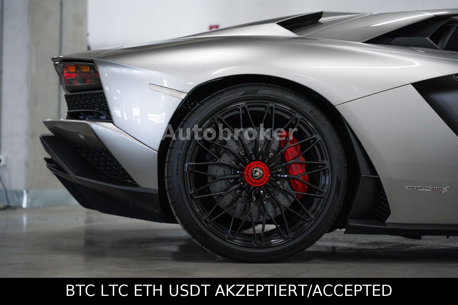 Lamborghini Aventador – pogled 15