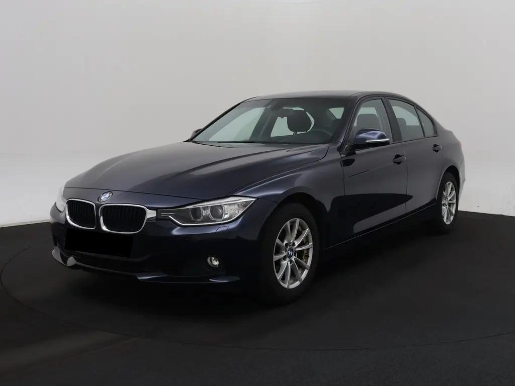 BMW 320i Lim. ModernLine|Automatik|Navi|HarmanKardon