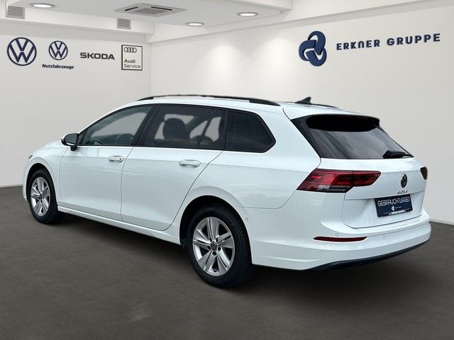 Fahrzeugabbildung Volkswagen Golf VIII Variant 1.5TSI Life LED+ACC+NAVI+PARKL