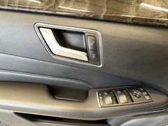 MERCEDES-BENZ E 350  Avantgarde 4Matic Edition Navi LED PDC