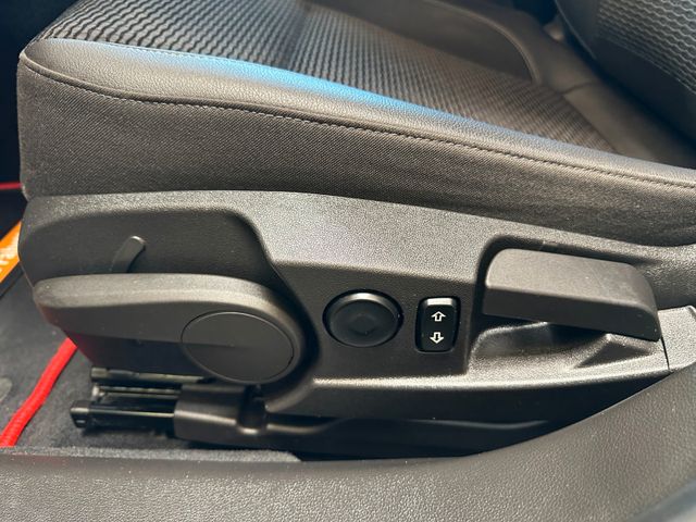 Opel Insignia A Sports Tourer Innovation *BiXenon*