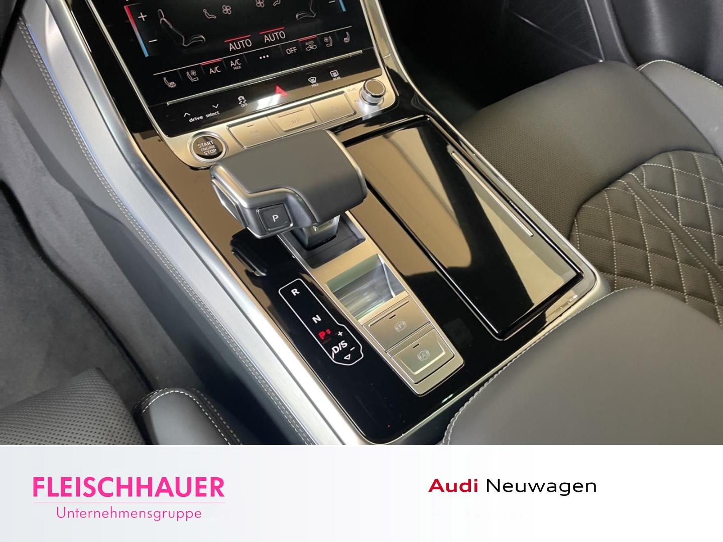 Audi Q8 SUV e-hybrid quattro tiptronic Panoramadach, 