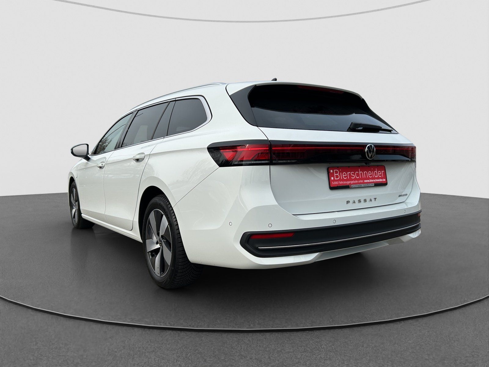 Volkswagen Passat Variant - Bild 8