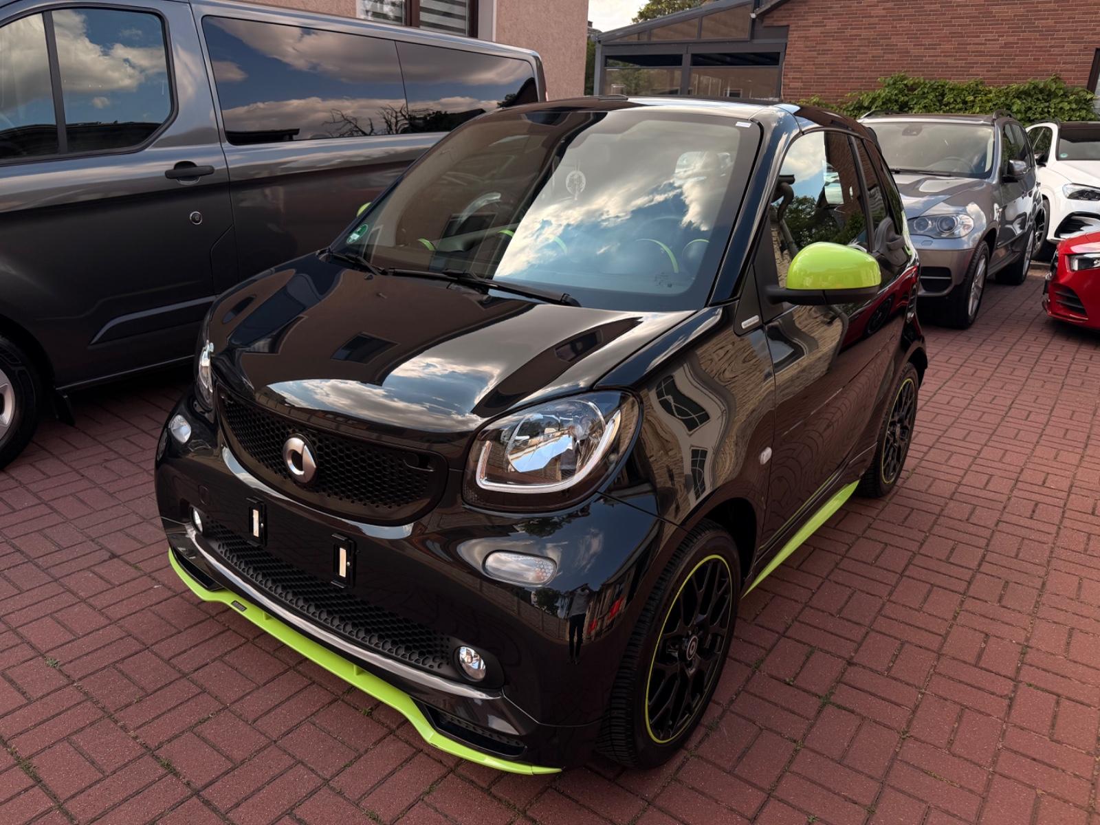 Smart ForTwo cabrio Brabus Tailor Made AUT+NAVI+LEDER