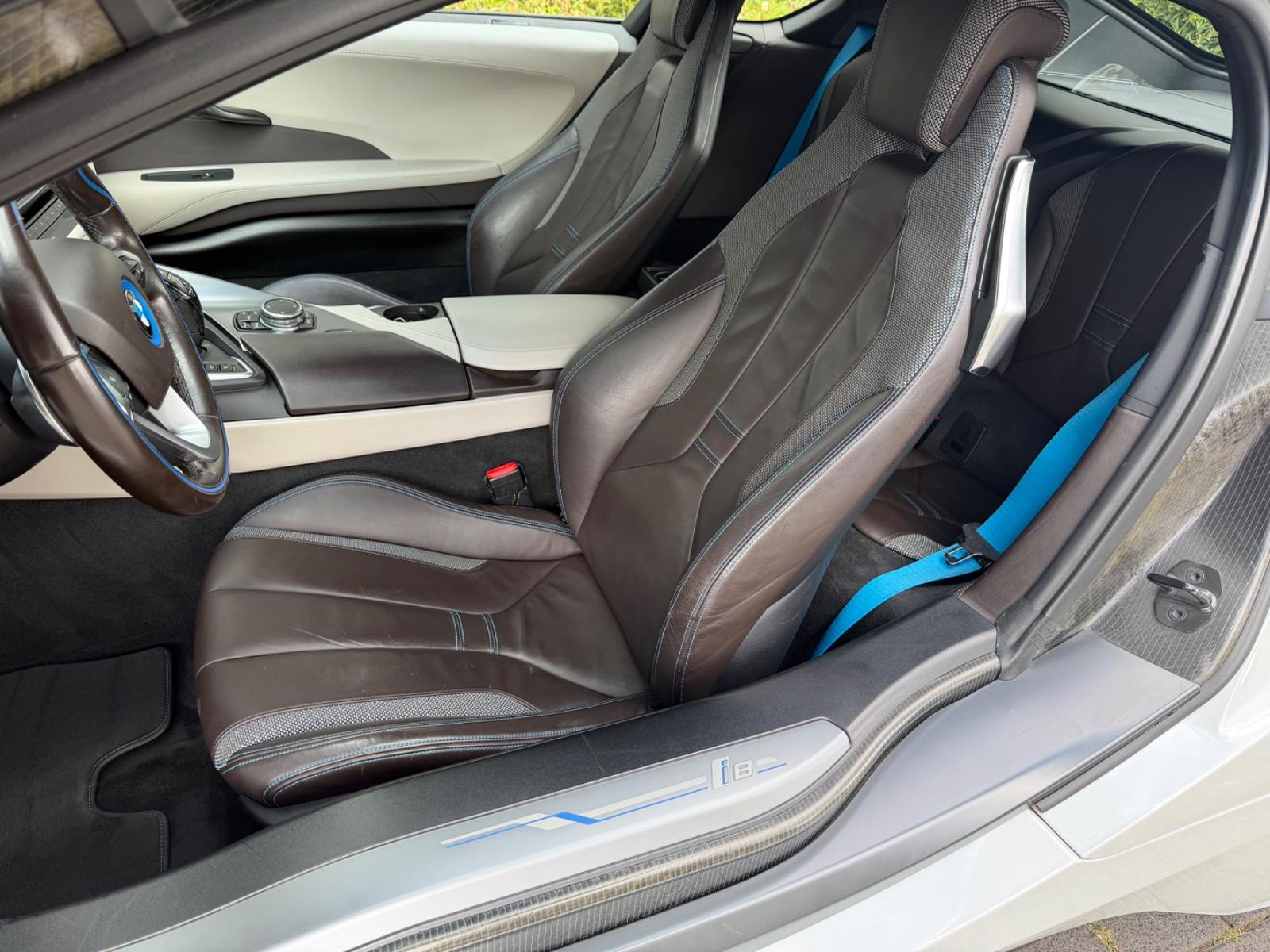 BMW i8 Pure Impulse MwSt. ausweisbar