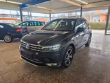 Volkswagen Tiguan Highline+LED+App+Navi+ACC+SHZ+LHZ+DSG - mit Diesel-Antrieb: Geländewagen, Automatik
