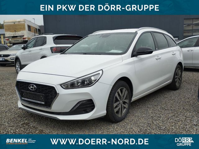 Hyundai i30 cw 1.4 T-GDI YES! Kamera SHZ+LHZ NAVI ALU