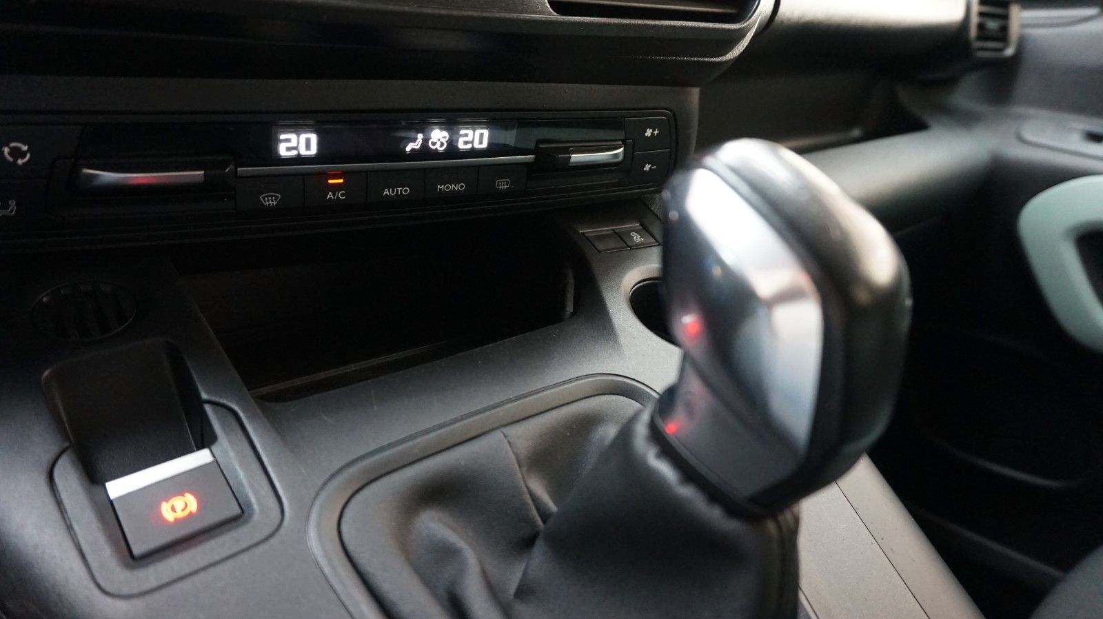 Fahrzeugabbildung Citroën Berlingo Feel M *1.Hand*Carplay*Navi*Kamera*