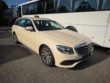 Mercedes E 200 - 1