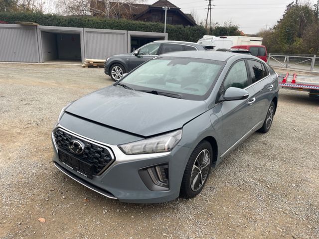 Hyundai IONIQ Ioniq Style Plug-In Hybrid