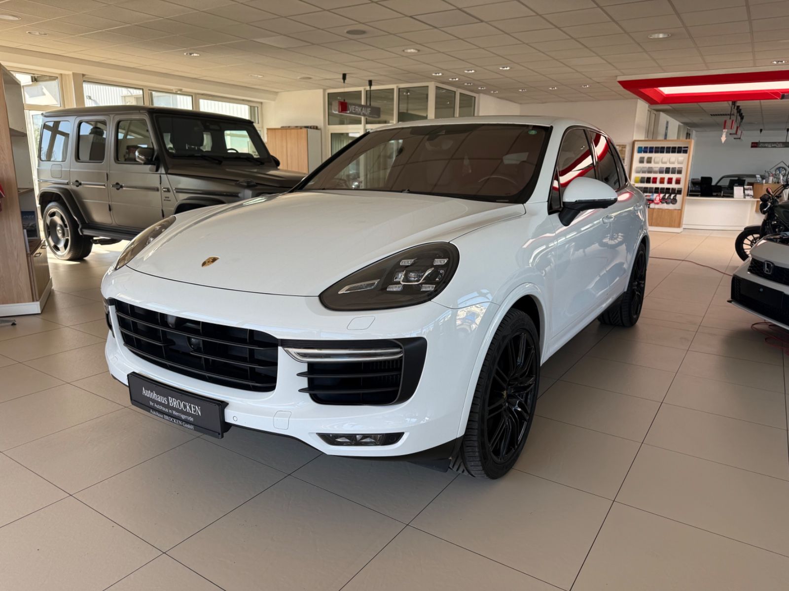 PORSCHE Cayenne Turbo LED/Keramik-Bremse/Sitzbelüft/VOLL