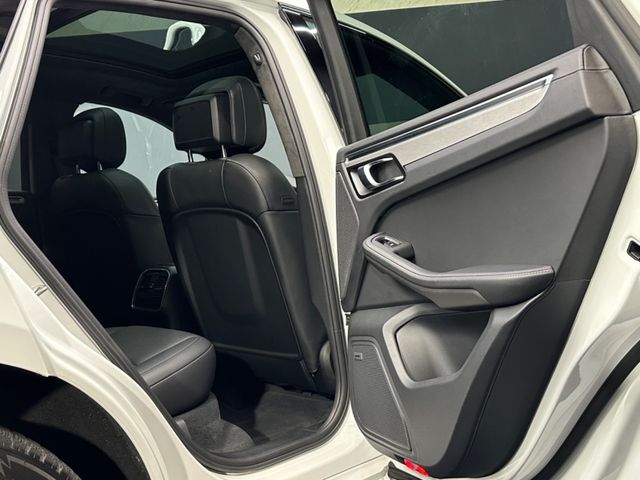 R.W. Exclusive Cars