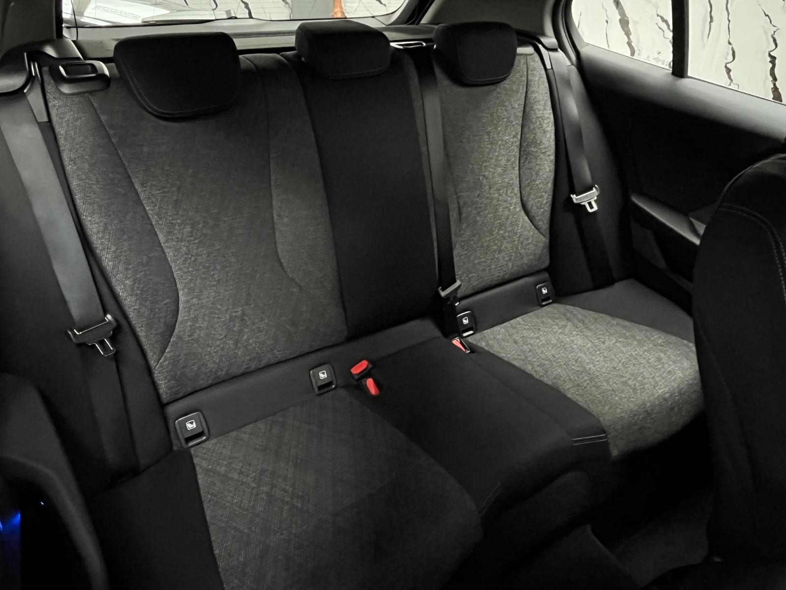 BMW 1 Series i Aut. *SHADOW LINE* LED*LIVE COCKPIT*KAMERA, миниатюра 13