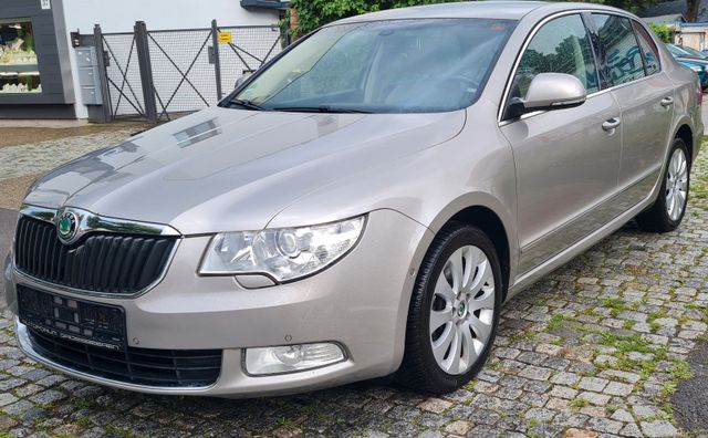 Skoda Superb 3.6 V6 DSG 4x4 Elegance