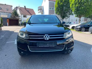 Volkswagen Touareg - 2