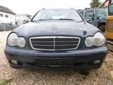 Mercedes-Benz C 220 CDI ELEGANCE Elegance/ AHK - Mercedes-Benz C 220 aus 2004: Cdi