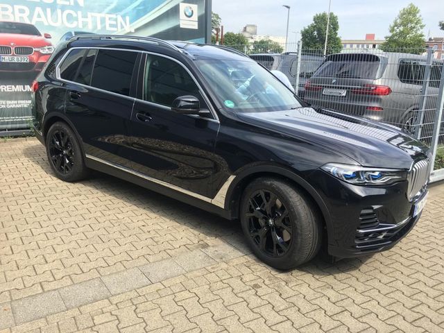 BMW X7 xDrive 30 d 6-Sitzer Laser FondTV Panorama