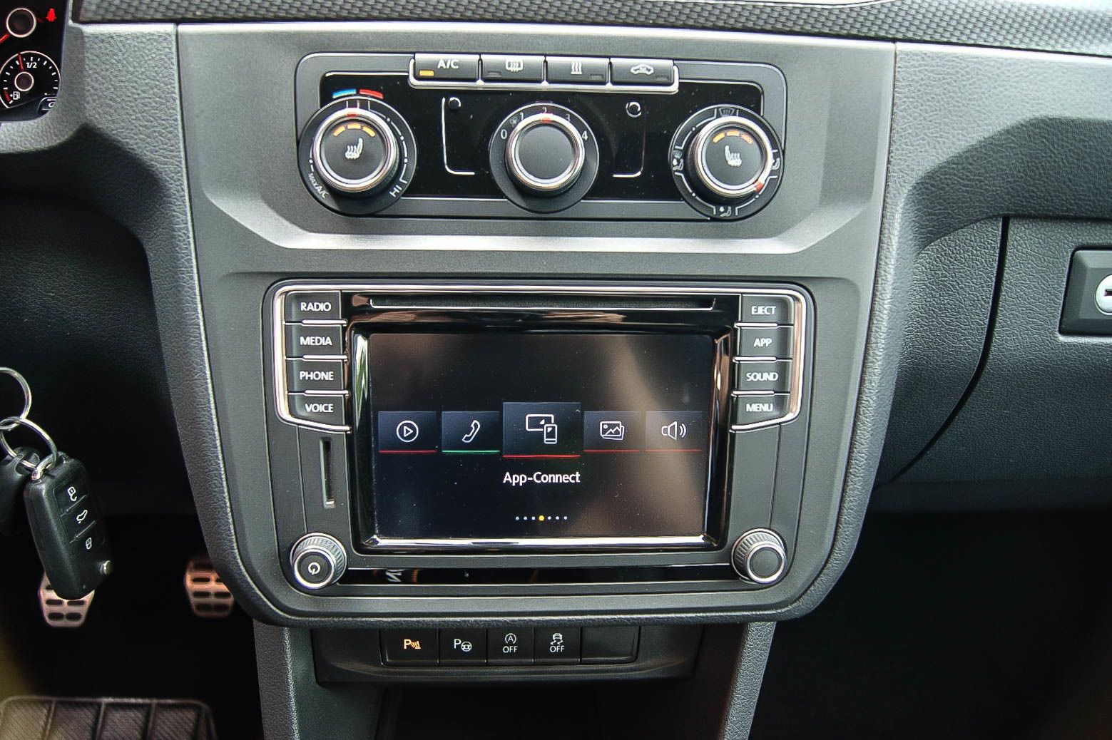 Fahrzeugabbildung Volkswagen Caddy 2.0 TDI 4MOTION Alltrack Bi-XENON PLA Allt