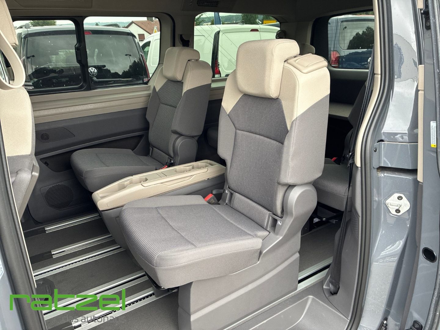 Fahrzeugabbildung Volkswagen T7 California Beach 2.0 TDI DSG AHK+LED+ACC+RFK+