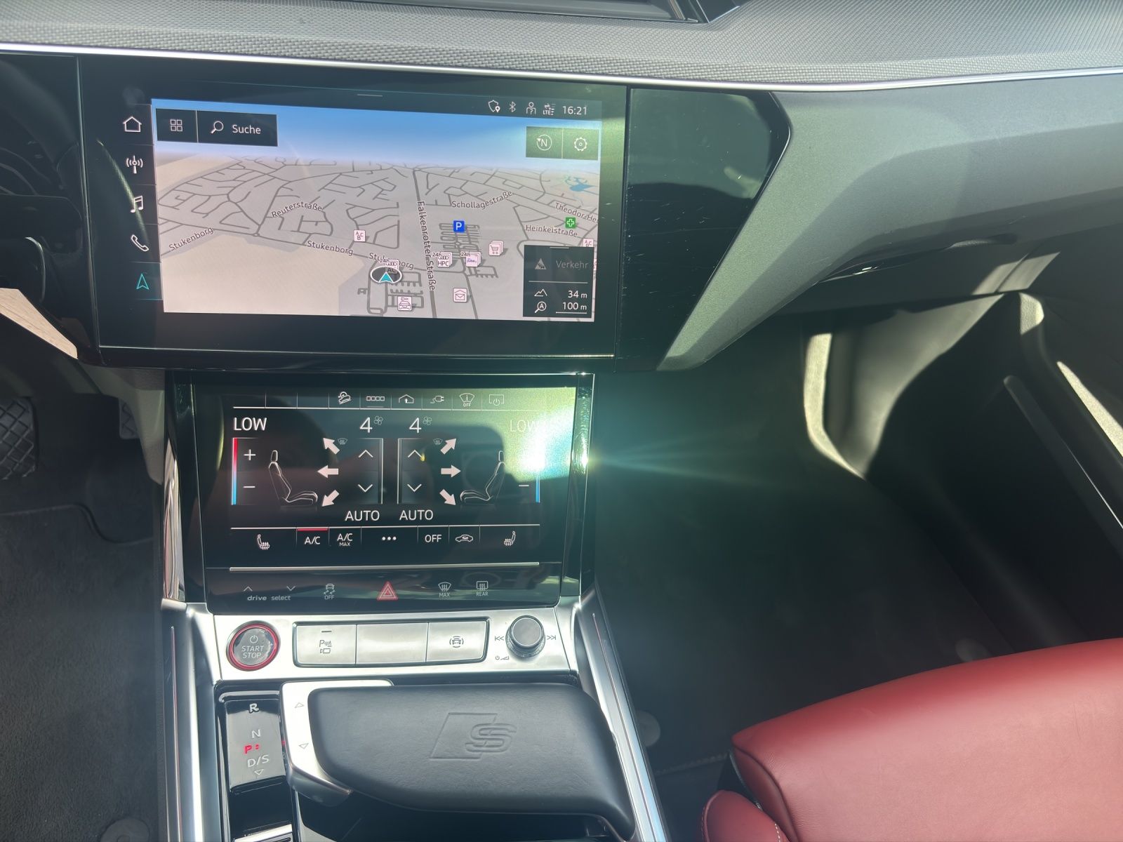Audi e-tron Sportback S quattro HeadUp Panodach AHK foto 10