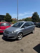 Opel Zafira 1.8 16V CDTI VVT 140 cv Cosmo - Opel Zafira aus 2006 mit Diesel-Antrieb