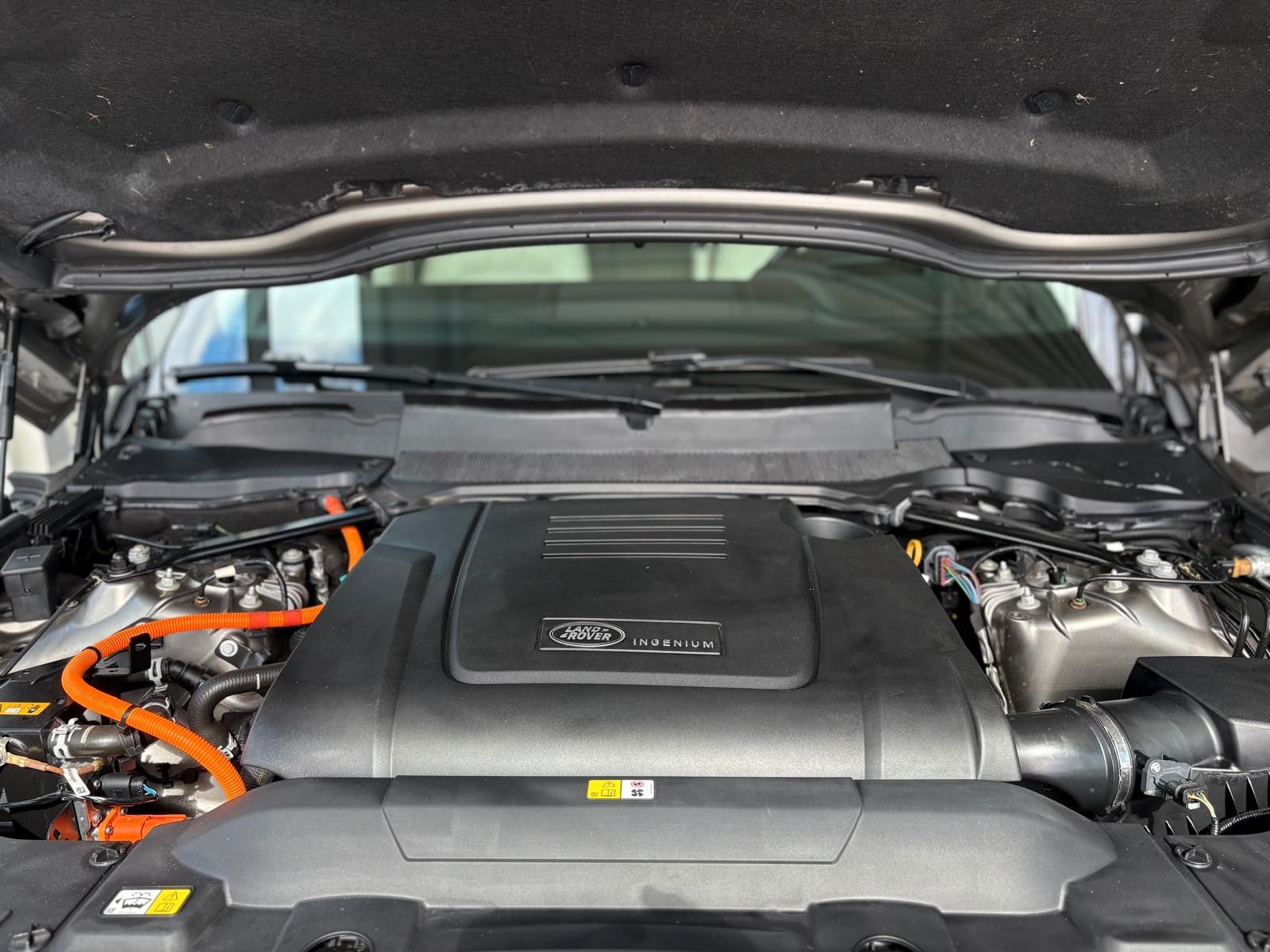 Fahrzeugabbildung Land Rover Range Rover P400e Autobiography Hybrid