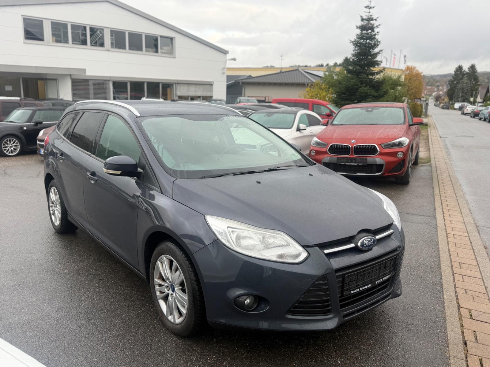 Ford Focus 2012 — photo 12