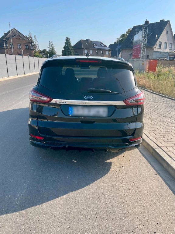 Image of Ford S-Max