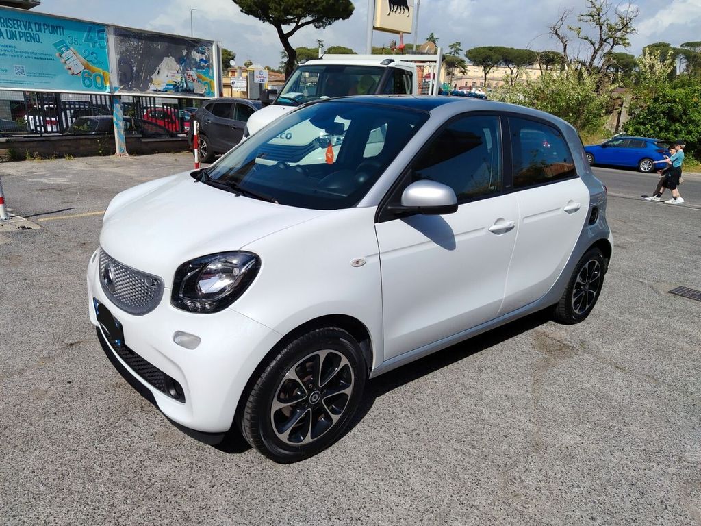 Image of Smart ForFour