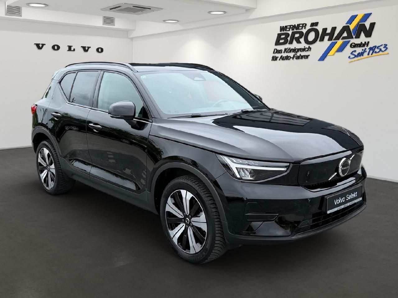 Fahrzeugabbildung Volvo XC40 Core Recharge Pure Electric 2WD