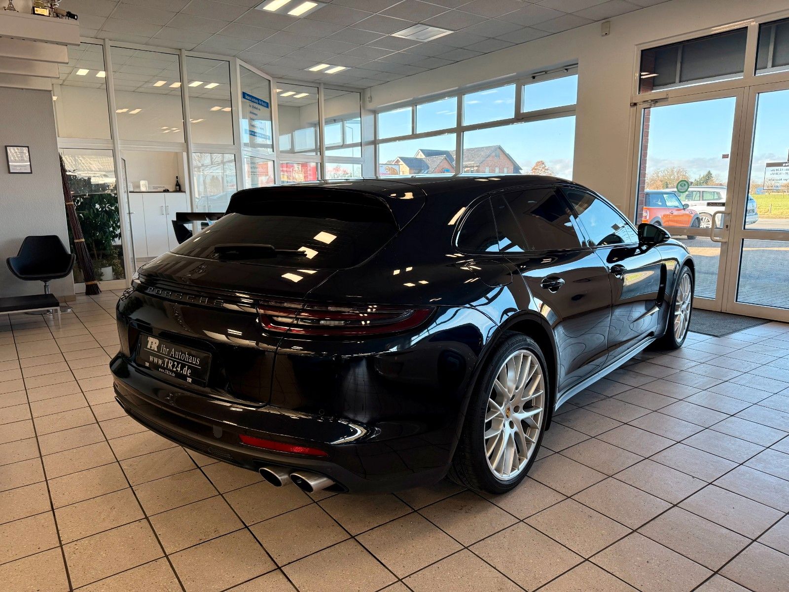 Fahrzeugabbildung Porsche Panamera 4S Sport Turismo ACC/Panorama/APPROVED
